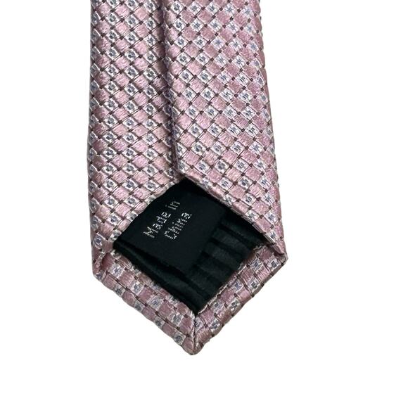 Kenneth Roberts Platinum Silk Necktie Pink Geometric Shimmer Modern Office Tie - Picture 7 of 9